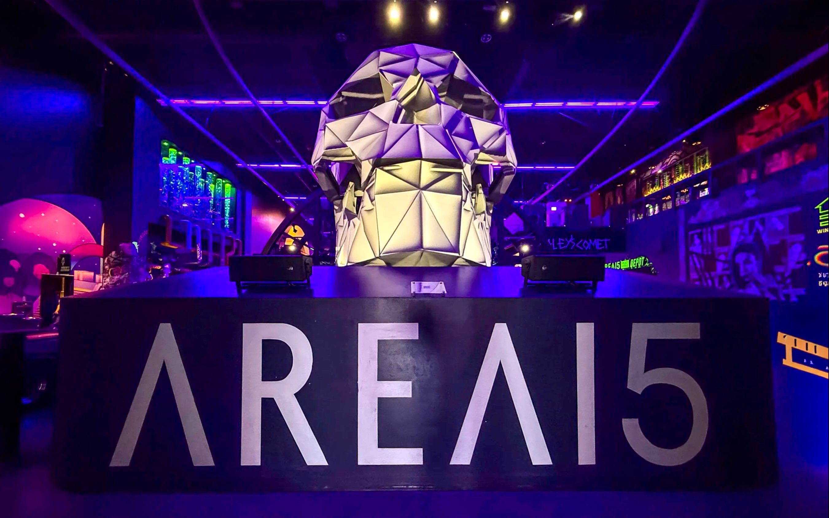 AREA15